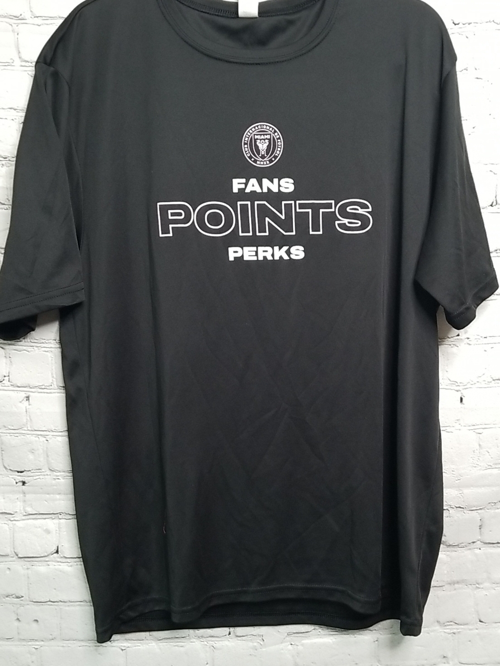 A4 Fans Points Perk Futbol shirt size Xlarge EUC
